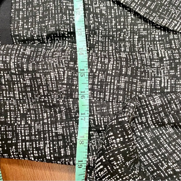 ANN KLEIN Women's Black and White Jacket with Bows at the Front - Picture 14 of 16